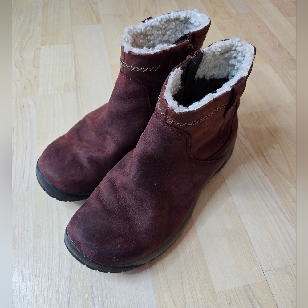Merrell Women's Encore 4 Bluff Zip Polar Waterproof Insulated Size 9